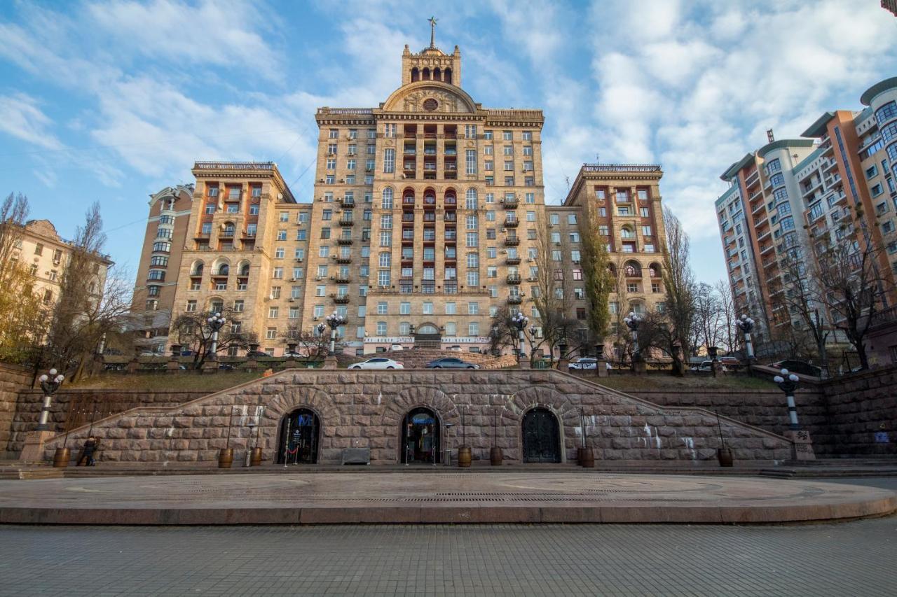 Apartment with jacuzzi and view on Khreschatyk Kiew Exterior foto