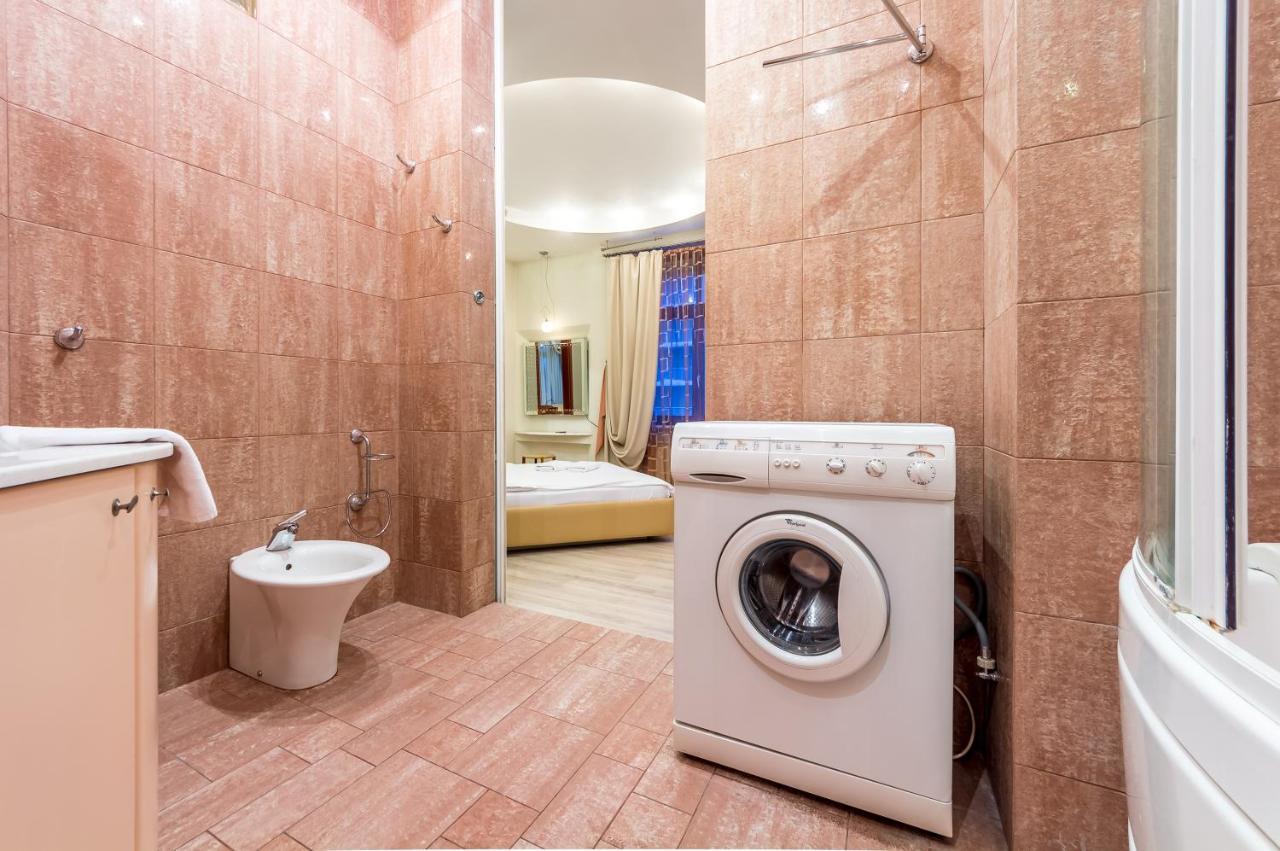 Apartment with jacuzzi and view on Khreschatyk Kiew Exterior foto