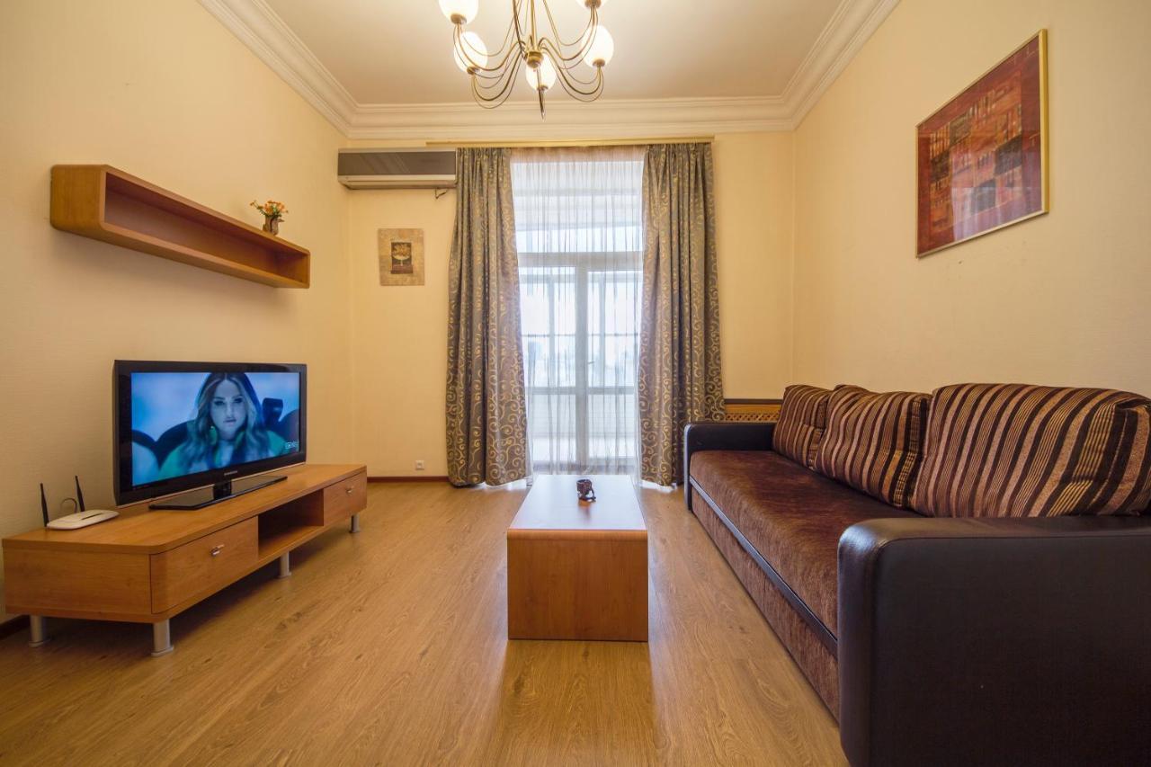 Apartment with jacuzzi and view on Khreschatyk Kiew Exterior foto